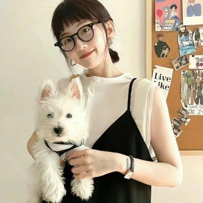 橙色女孩